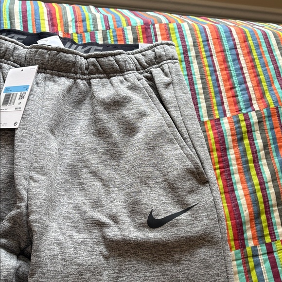 Nike Heather Gray Joggers size medium new with tags standard fit cuff - Picture 2 of 11